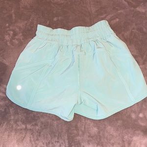Lululemon shorts size 4